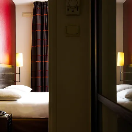 Ibis Styles Centre Place Royale 3* נאנט
