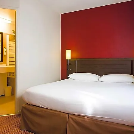 Ibis Styles Centre Place Royale نانت