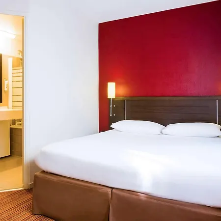 מלון Ibis Styles Centre Place Royale 3*