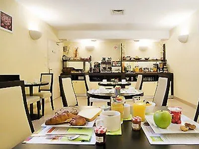 ホテル アイビス スタイル サントル プラース ロイヤル 3*