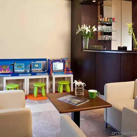 Ibis Styles Centre Place Royale 3*