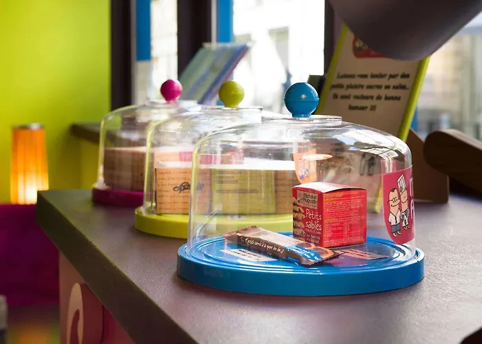 Ibis Styles Centre Place Royale Hotel 3*