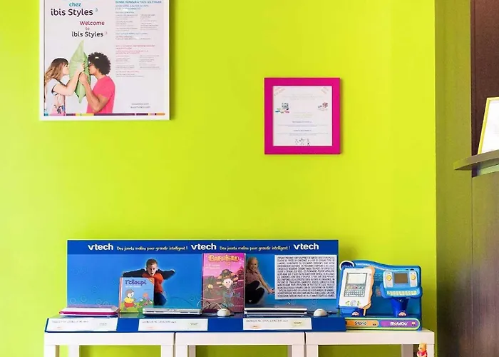 Hotel Ibis Styles Centre Place Royale 3*