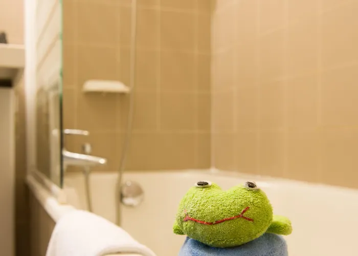 Ibis Styles Centre Place Royale Hotel