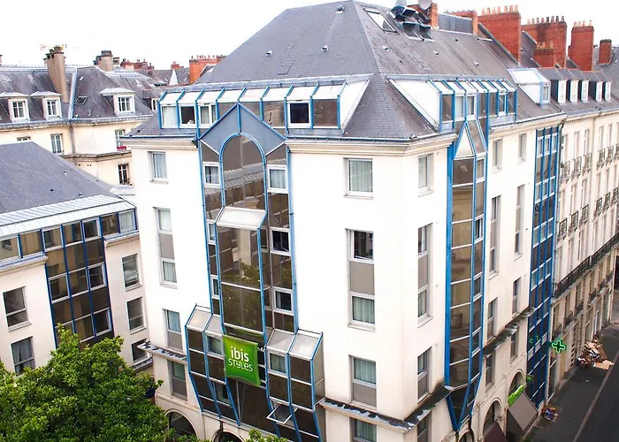 Hotel Ibis Styles Centre Place Royale 3*