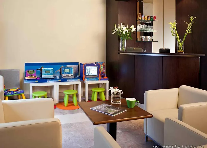 Ibis Styles Centre Place Royale 3*