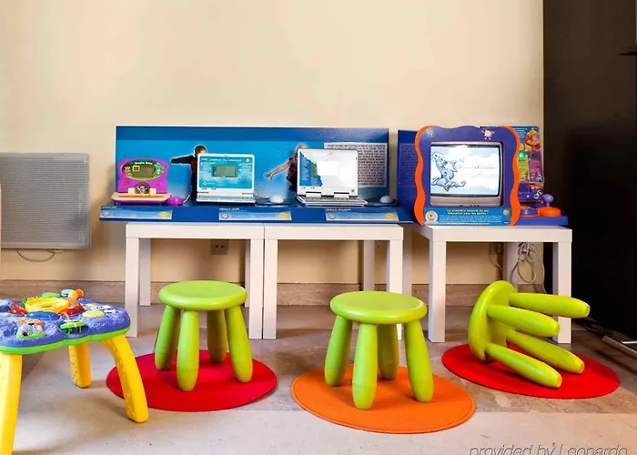 Ibis Styles Centre Place Royale 3*