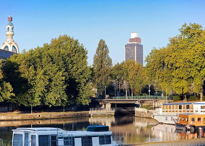 Ibis Styles Centre Place Royale Hotel 3*