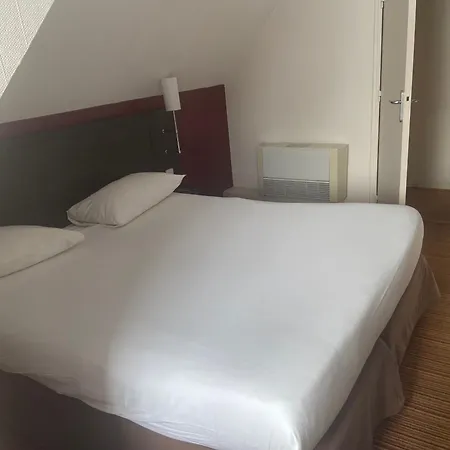 Ibis Styles Centre Place Royale 3*